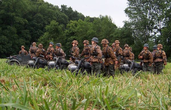 German recon patrol